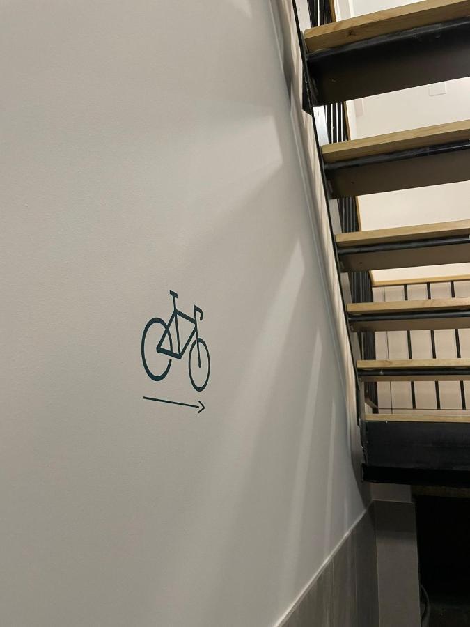 Bulezen Urban Hostel 庞特维德拉 外观 照片
