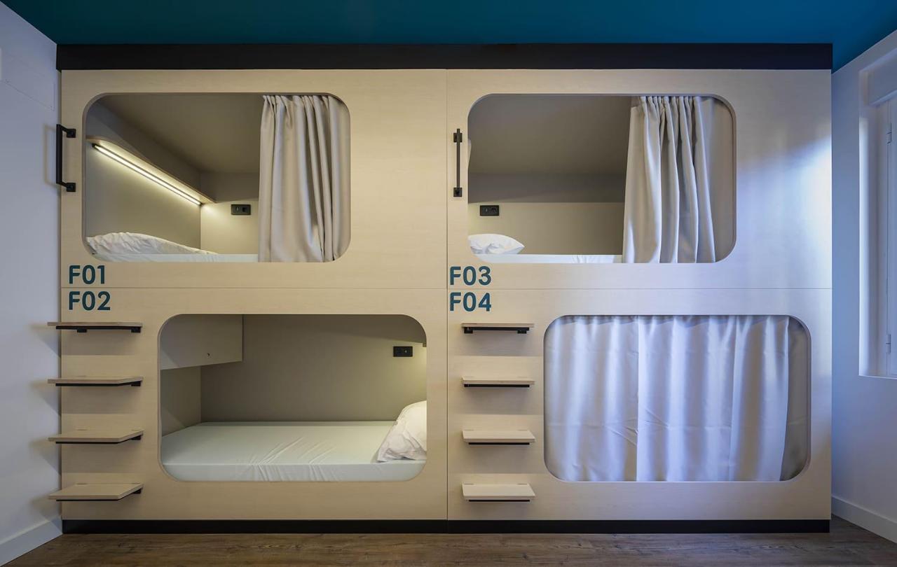 Bulezen Urban Hostel 庞特维德拉 外观 照片