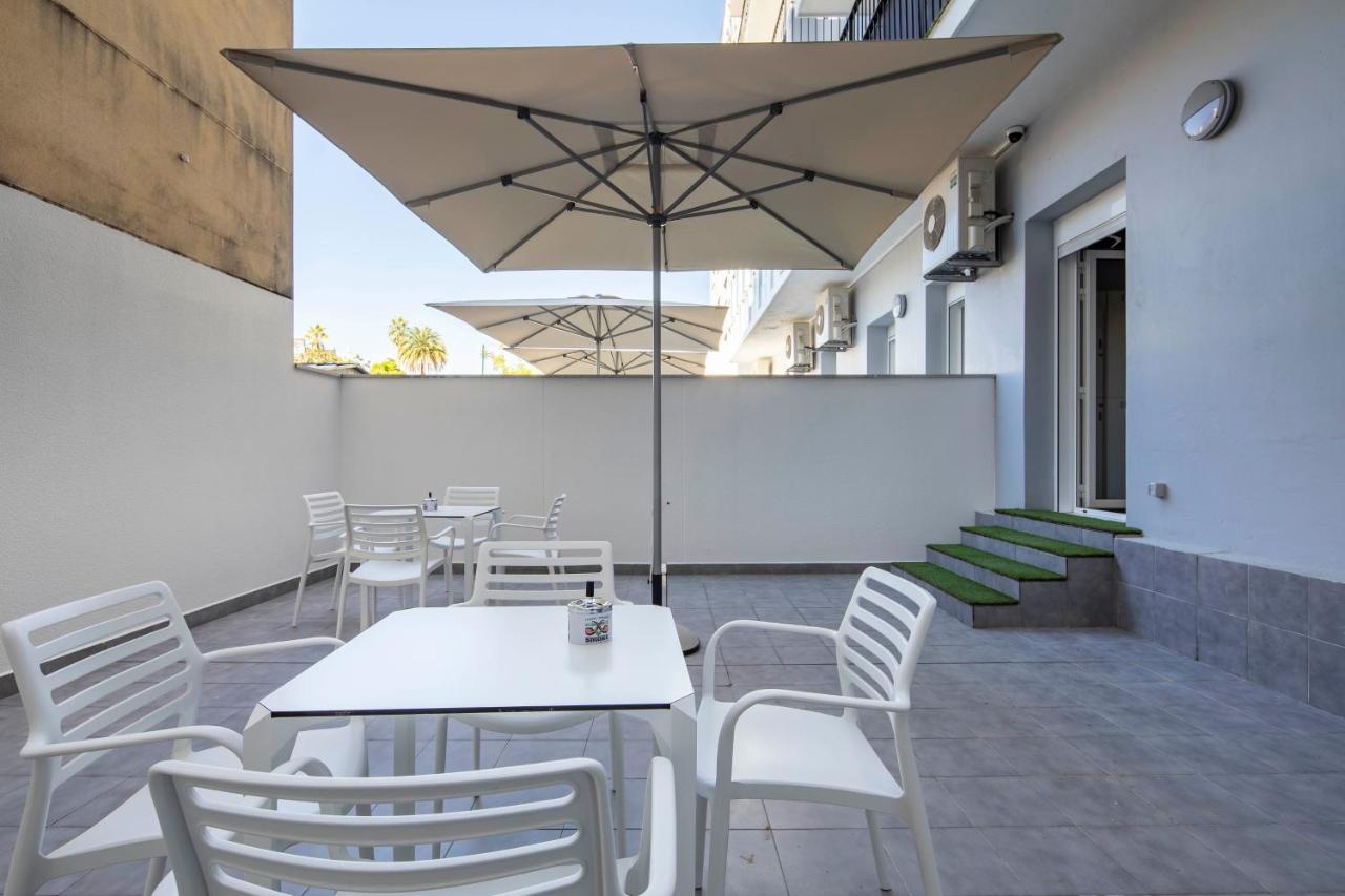 Bulezen Urban Hostel 庞特维德拉 外观 照片