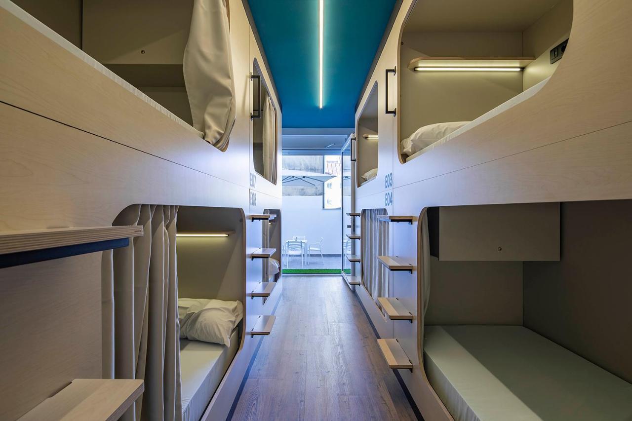 Bulezen Urban Hostel 庞特维德拉 外观 照片